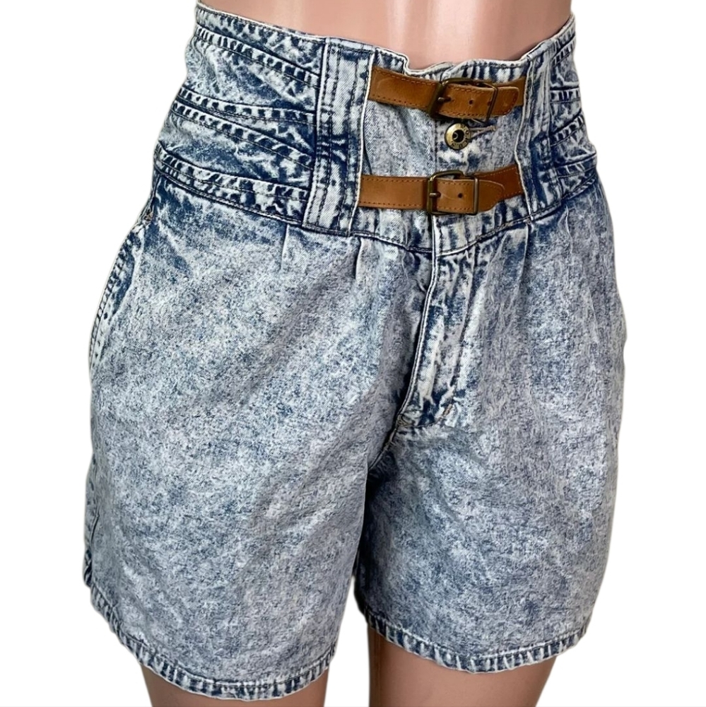 W.O.R.D.S. Vtg  High Rise Shorts Blue Acid Wash  Size 11